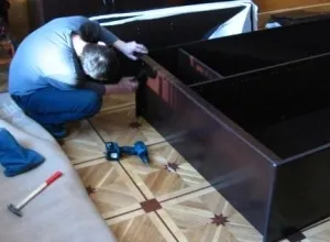 Усложнена дали да се направи ремонт на мебели с ръцете си