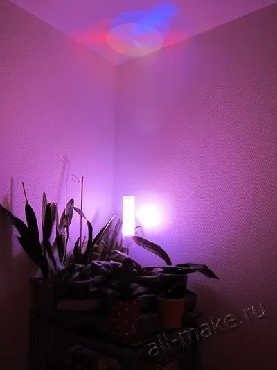 LED-uri colorate lampă cu mâinile - mâini de casă - DIY improvizat