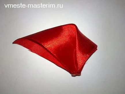 Floare cu frunze în tsumami arta kanzashi petale simple rotunde (master class)