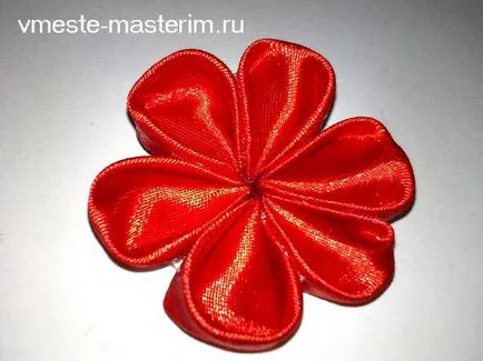 Floare cu frunze în tsumami arta kanzashi petale simple rotunde (master class)