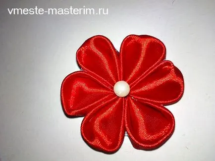 Цвете с листа в tsumami арт kanzashi единични кръгли венчелистчета (майсторски клас)