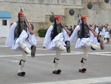 A híres Vouliagmeni tó és hogyan juthatunk el oda