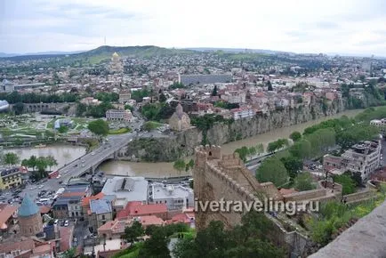 Régi erőd Narikala Tbilisziben - élőben utazás