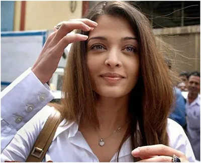 A természetes szépség Aishwarya Rai (fotó)