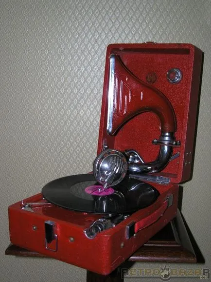 Gramofoane și fonografe cu manetă, distracție, revista, retrobazar, colectorii portal și iubitorii de vechi