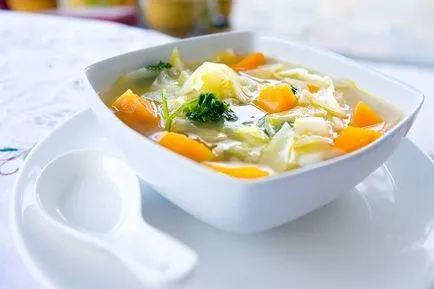 Диетичните зеленчукова супа за отслабване