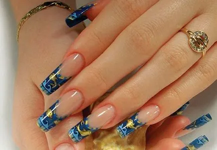 Nail Design în stil grecesc pentru unghii pătrate