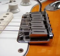 Hogyan lehet felépíteni a Fender Stratocaster 3. rész