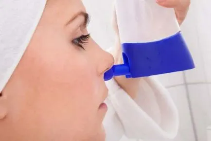 Как да се измие с носа си условия с физиологичен разтвор в дома, furatsilinom, сол