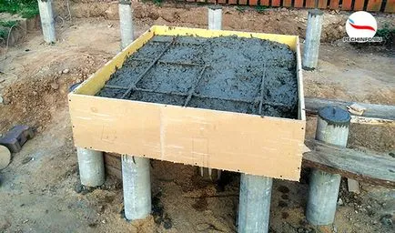 Cum să toarne fundația pentru un cuptor de cărămidă într-o casă de lemn cu mâinile lor