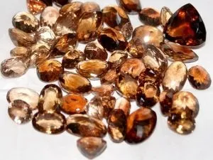 Topaz каменни свойства, които се интересуват в знак на зодиака