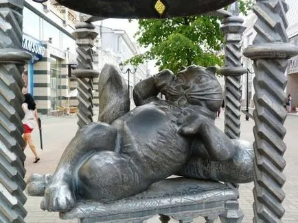 Pisicile capturate în sculptura