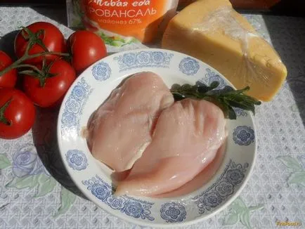 Пилешки гърди запечени с домати и сирене рецепта с фото