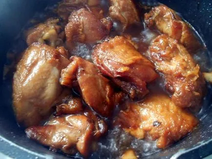Пиле на виетнамски в карамелен сос джинджифил, бекон