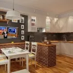 Bucătărie în stilul unui aspect cafenea confortabilă a interiorului bucătărie