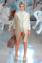 Louis vuitton de colectare de primăvară-vară 2012, obsesia modei