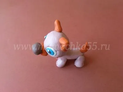 Cute catelus din plastilină