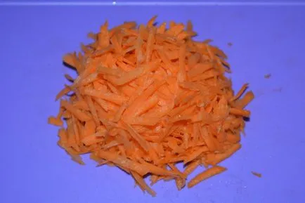 Полък, задушени с лук, моркови и домати в майонеза - стъпка по стъпка как да се готви яхния