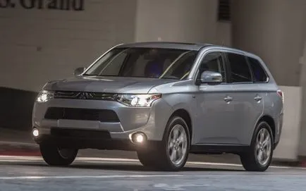 Mitsubishi Outlander или Kia sporteydzh