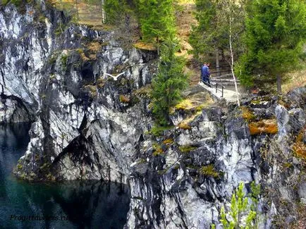 Park és a Marble Canyon Karéliában Ruskeala fotók, ahol maradni