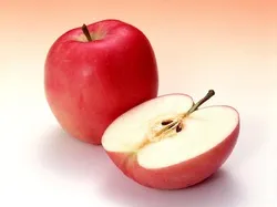 Защо е полезно да се яде ябълка семена