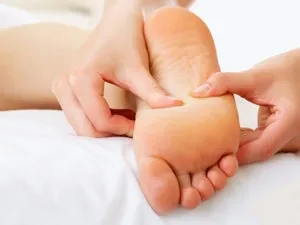 A szubkután szemölcs a láb okok és a kezelés