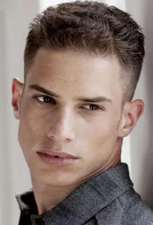 tineret hairstyle de sex masculin, elegant, fotografie