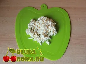 Rulou din Lavaș cu cremă de brânză, castravete și verde, sub formă de rulouri reteta Lavaș cu branza