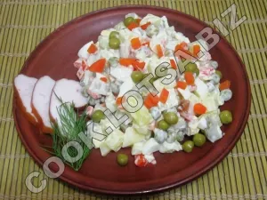 Salata cu carne de pui afumat - delicioase acasă-pas fotografii reteta