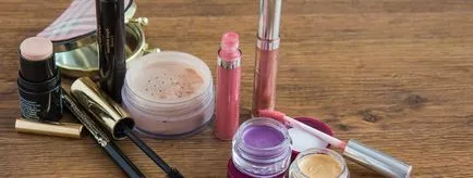 Componentele cele mai periculoase de produse cosmetice decorative