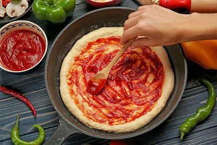 Тайната за това как да се яде пица и не получават мазнини