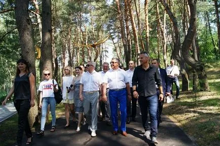 Управител и кметът днес представи изложбата Dinopark - мястото на местните власти ж