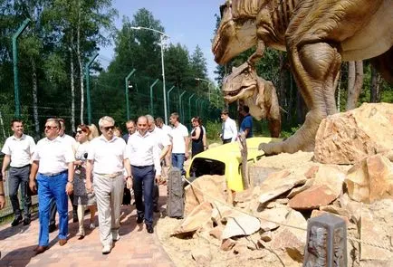 Управител и кметът днес представи изложбата Dinopark - мястото на местните власти ж