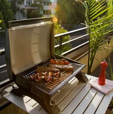 Grill, hogy egy kiválasztott, modern kerti grill, álom ház