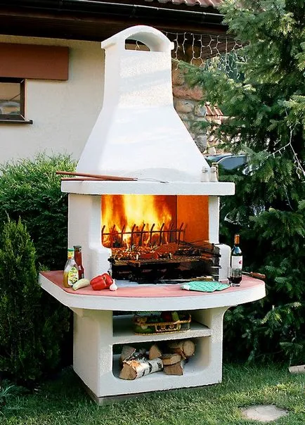 Grill, hogy egy kiválasztott, modern kerti grill, álom ház