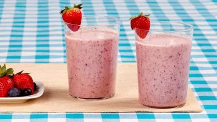 Berry reteta smoothie pas cu pas, cu fotografii