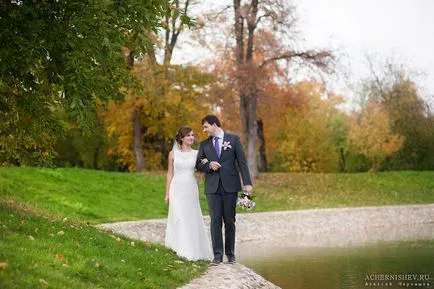 Nunta sedinta foto in parc Kolomenskoye - fotografie de la un fotograf de nunta