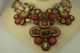 Bijuterii din Soutache