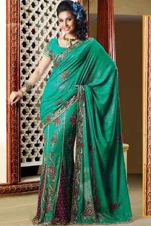 Saris indian - „simbol“ rochie de femei orientale