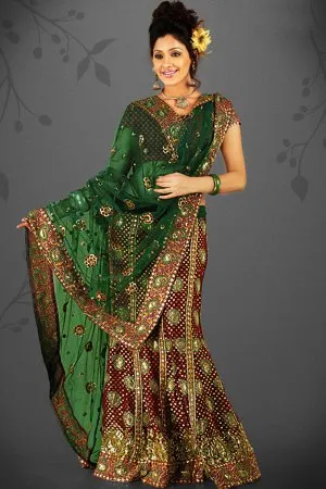 Saris indian - „simbol“ rochie de femei orientale