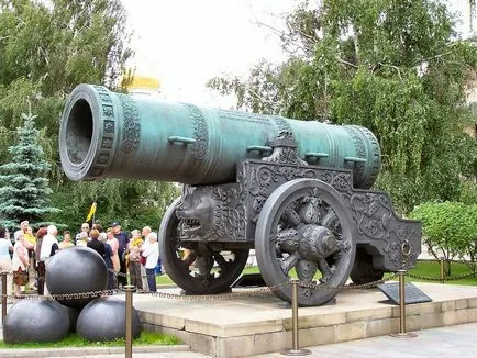 История Цар Cannon (17 снимки)