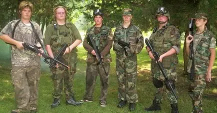 De ce echipa Airsoft cum să găsească o echipă, airsoft în România Airsoft armata roșie