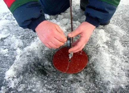 Zherlitsy saját kezűleg a téli horgászat