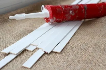 Hogyan Ragasztása PVC ragasztó ragasztó, amely alkalmas a műanyag fal panelek - egy könnyű dolog