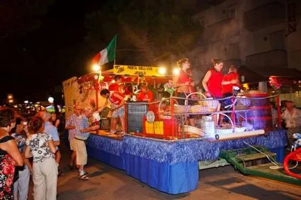 Puncte de atractie și vedea în Lido di Jesolo, Veneția, Italia - Lido di Jesolo pe o hartă, plaje