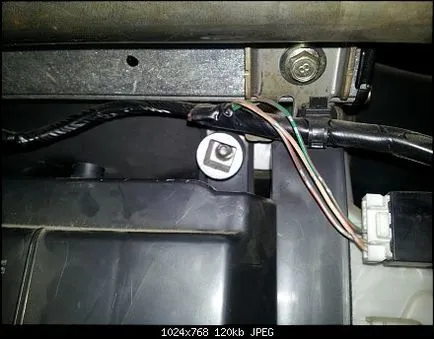 Curățarea evaporatorul de aer condiționat și motorul încălzitor