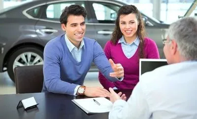 Mi történik a biztosítást, ha a vételi és eladási egy autó