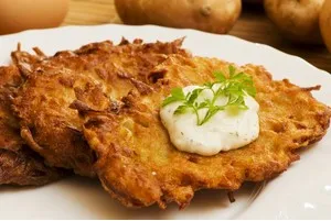 Палачинки, направени от картофи беларуски кухня