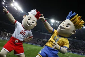 mascotele Euro - de la Pinocchio la warblărul!