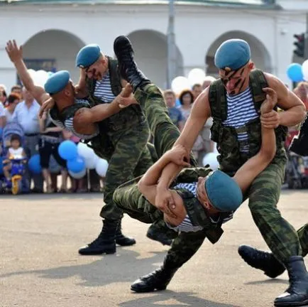 Istoria Vest Airborne - Uniunea MOO SVDV parasutisti Usinsk